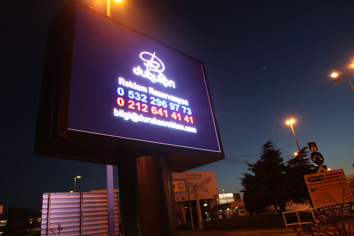 Durukan Advertising Ataturk Airport LED Screen L-01
