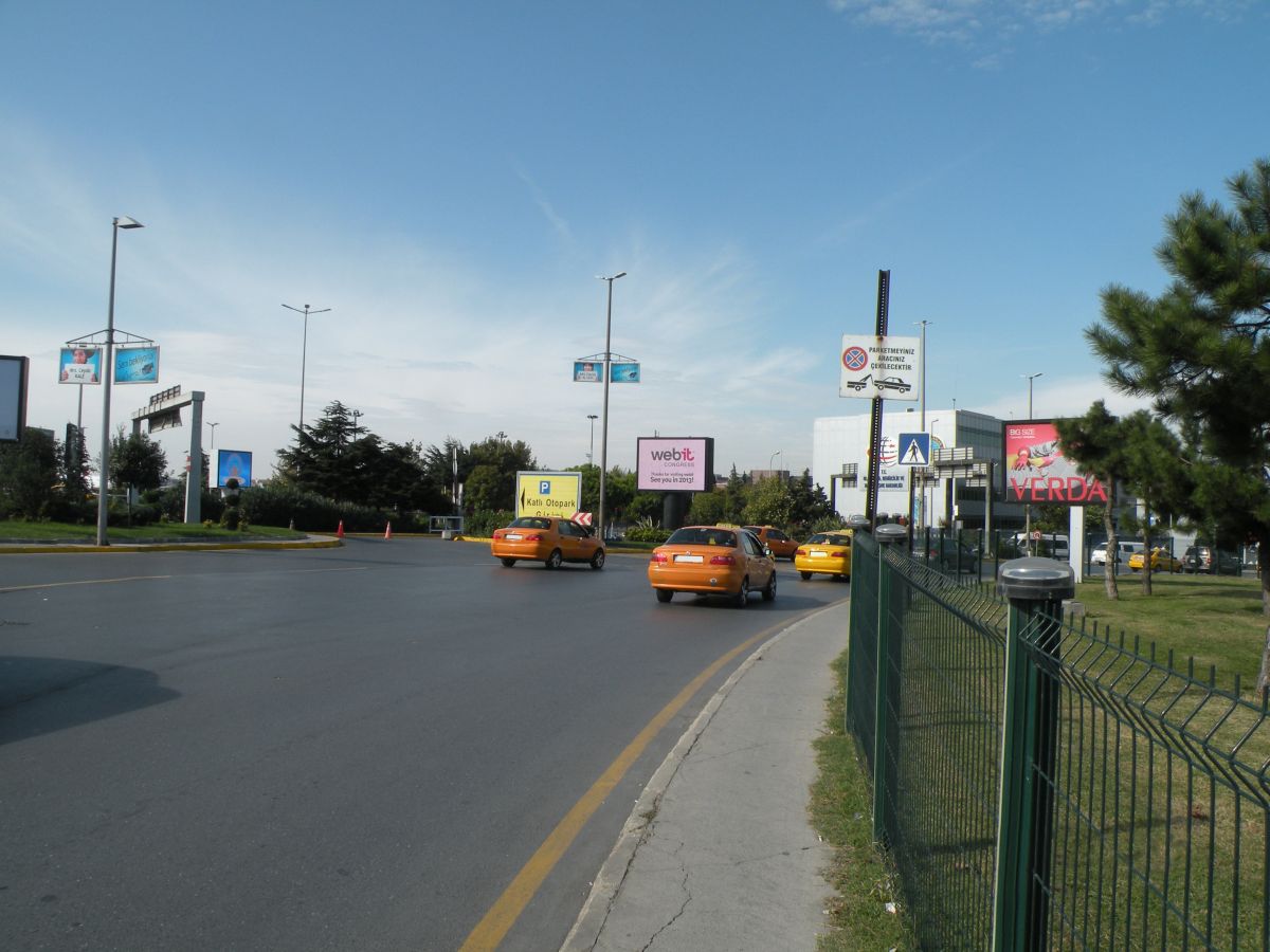 Durukan Advertising Ataturk Airport Sign L-04